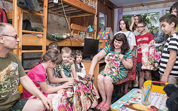 Фотовыставка 2019 г. Помогая другим - помогаешь себе